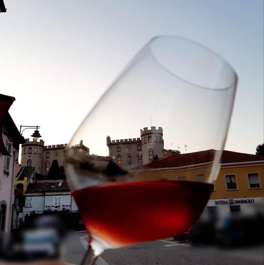 La Rocca Di Efisio Lejlighedshotel Costigliole d'Asti Eksteriør billede