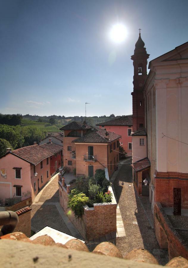 La Rocca Di Efisio Lejlighedshotel Costigliole d'Asti Eksteriør billede