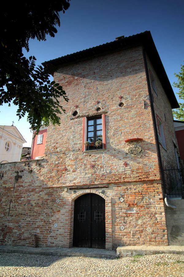 La Rocca Di Efisio Lejlighedshotel Costigliole d'Asti Eksteriør billede