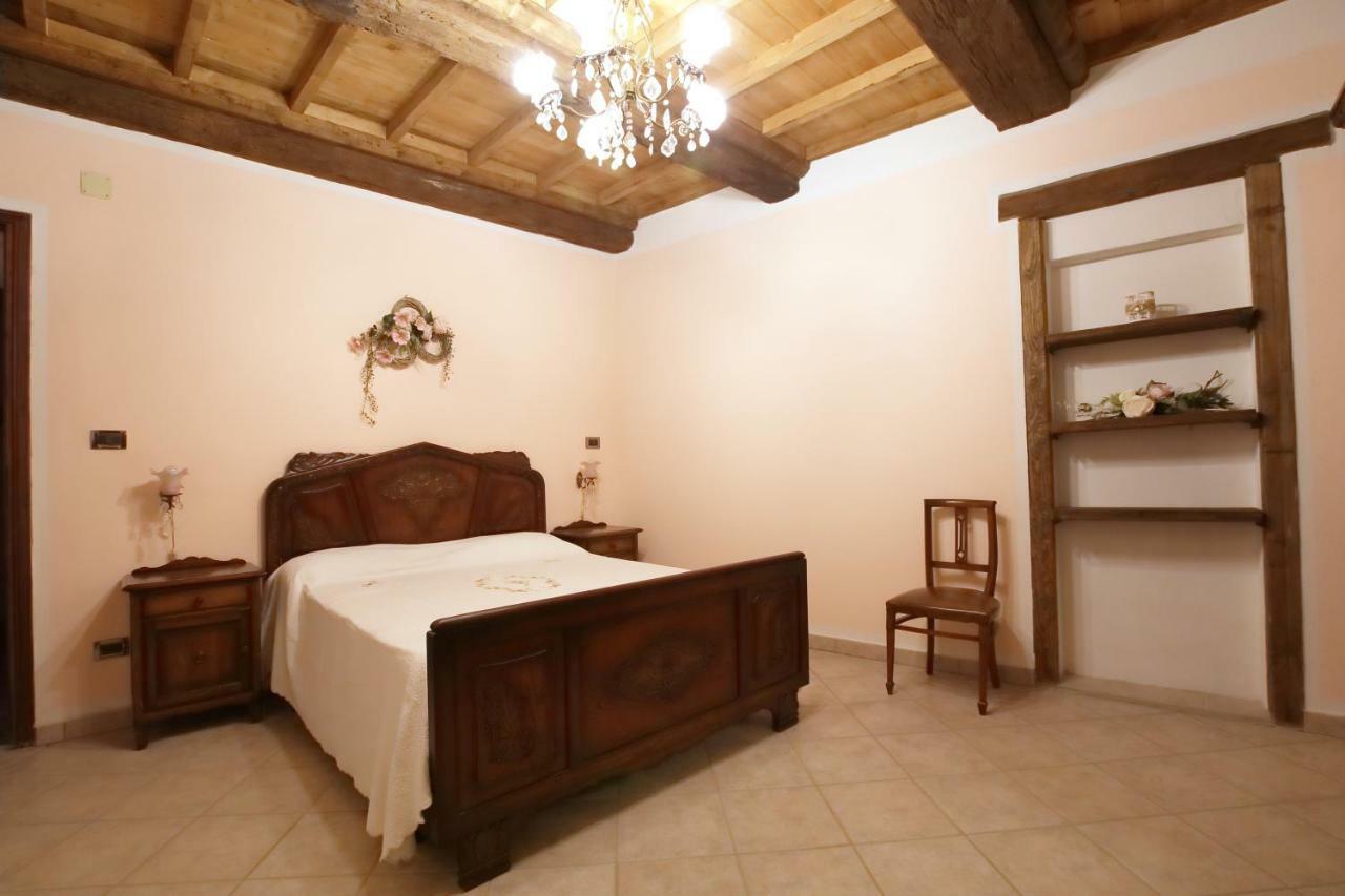 La Rocca Di Efisio Lejlighedshotel Costigliole d'Asti Eksteriør billede